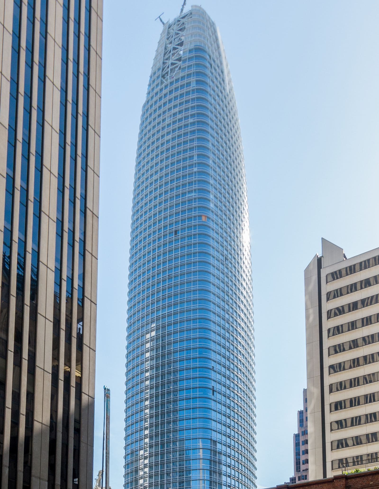Salesforce Tower, San Francisco, seen from street level